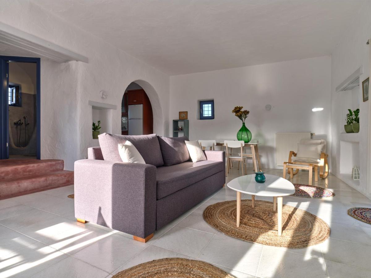 Leticia With Pool With Amazing Sea Views, Paros Villa