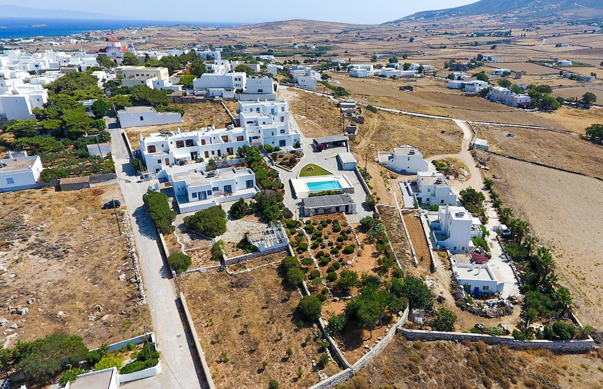 Villa Leticia With Pool With Amazing Sea Views, Paros *